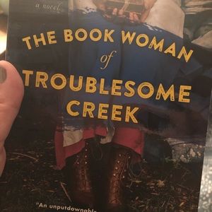 Paperback The Bookwoman of Troublesome Creek